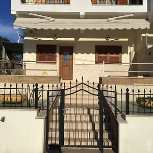 Thalassa Case de vacanță